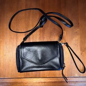 Leather crossbody clutch